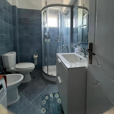 Grazioso Bilocale Con Veranda